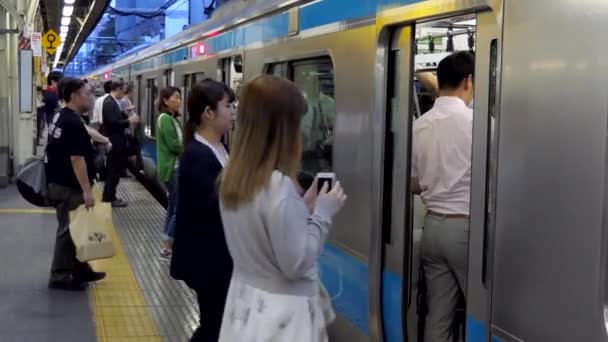 Tokyo Japan Juli 2019 Station Tokyo Japan Asien Asiatiska Människor — Stockvideo