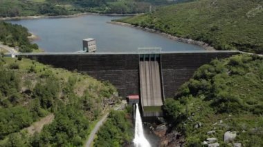 Hidroelektrik Enerji Üretimi Ezaro İspanya Barajı at