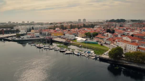 Luchtfoto van Vila do Conde in Portugal — Stockvideo