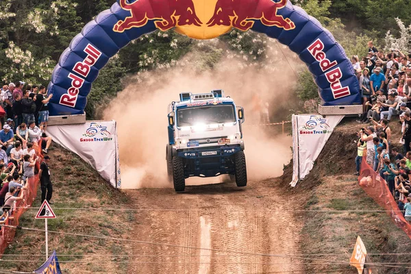 ロストフ ロシア連邦 2018 Kamaz Bizon トラック ショーで Maz ダカール トラック — ストック写真