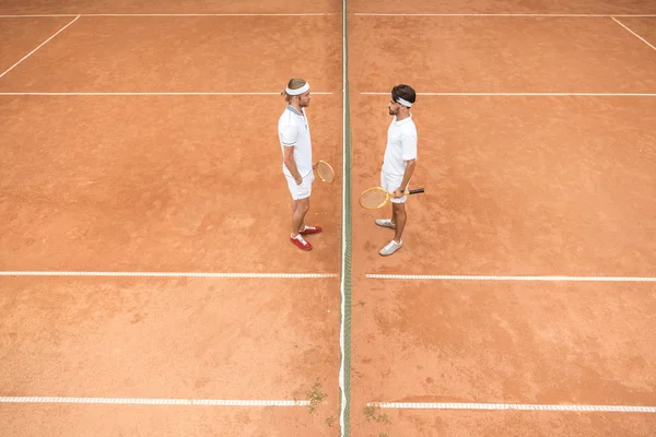 Overhead View Tennis Players White Sportswear Wooden Rackets Court — Stock Photo, Image