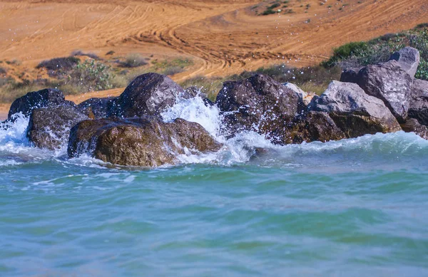 Волны Пляжные Камни — стоковое фото