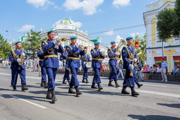 Яркое Элегантное Шоу Юбилей Города Омска России Улицы Духовые Оркестры — стоковое фото