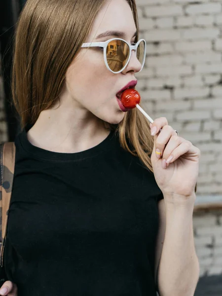 Attractive Young Woman Sunglasses Long Blond Hair Red Lollipop Her — Stock Photo, Image