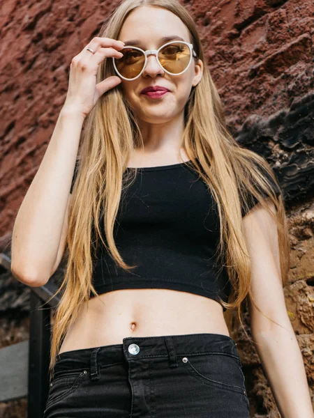 Portrait Trendy Casual Young Woman Black Wear Sunglasses Long Blond — Stock Photo, Image