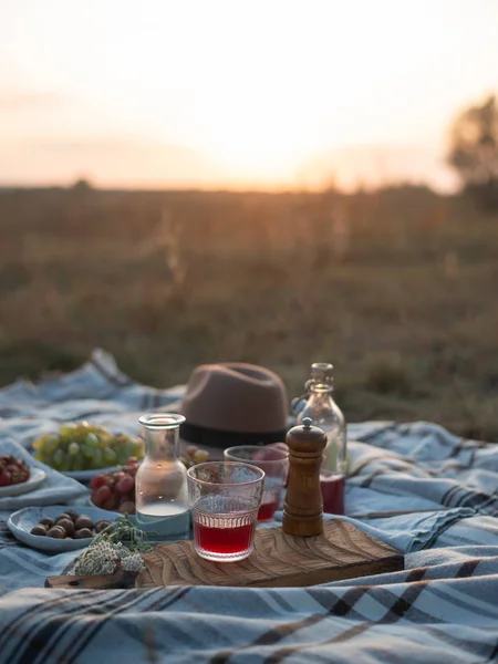 Autumn picnic setting on the grass — Stock Photo, Image