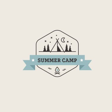 Retro vektör kamp etiket ve logosu. Yaz açık kamp, macera ve explorer. Hipster kamp logo öğesi için amblemi, açık hava etkinliği vintage sembolü
