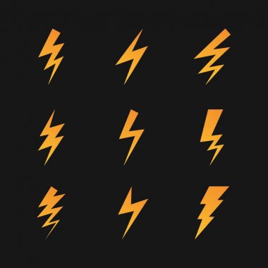 Şimşek yıldırım simgeleri ayarlayın. Şimşek ve gök gürültüsü degradesi düz vektör sembolleri karanlık arka planda