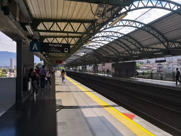 Perspectiva Plataforma Una Estación Metro Medellín Colombia — Foto de Stock