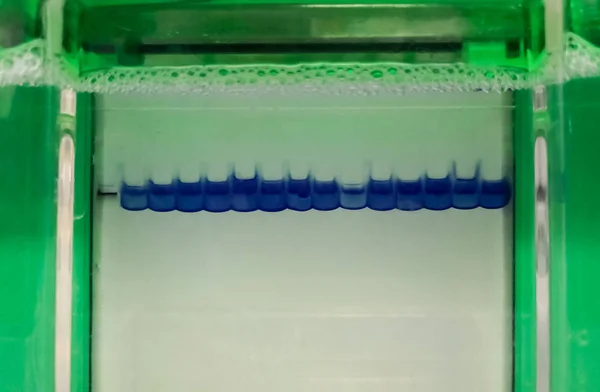 Eletroforese Técnica Separação Proteínas Ácidos Nucleicos Quinze Pistas Correndo Através — Fotografia de Stock