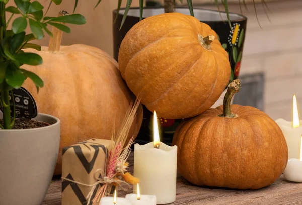 Halloween Pumpkins Wooden Crates Candles Straw Plants — Stock Photo, Image