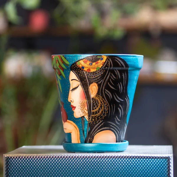Big Hand Painted Plant Pot Woman Face — Stock Photo, Image