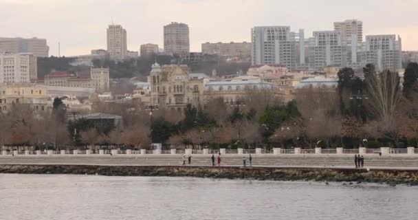 Baku Boulevard Vista Giorno Persone Piedi — Video Stock