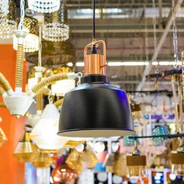 Mutfak için siyah avize, mağazada oda lambası.