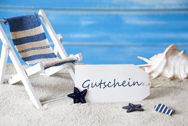 Étiquette d'été avec chaise longue, Gutschein signifie bon — Photo