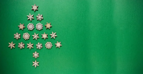 Snowflakes Building A Christmas Tree — Stock Photo, Image