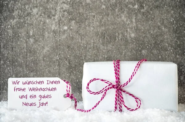 Λευκό δώρο, νιφάδες χιονιού, ετικέτα, ένα Neues σημαίνει ευτυχισμένο το νέο έτος — Φωτογραφία Αρχείου