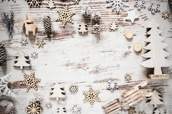 Rustikale Flachlage mit Weihnachtsdekoration, Kopierraum — Stockfoto