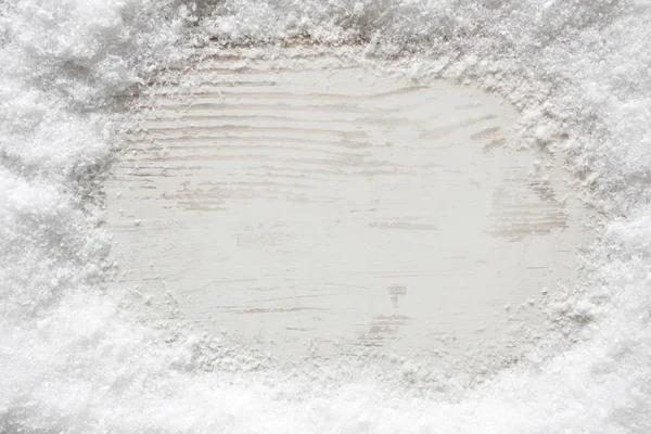 Rústico fundo de madeira branco, espaço de cópia, neve — Fotografia de Stock