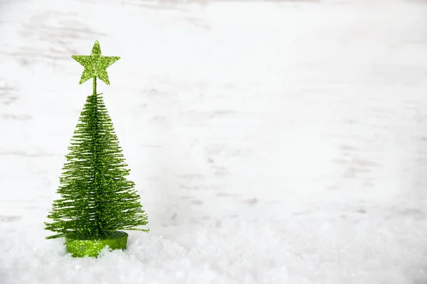 Green Christmas Tree, Star, Snow, Copy Space — Stock Photo, Image