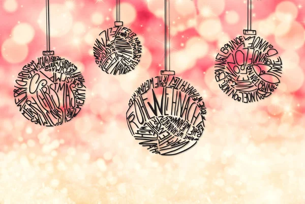 Різдвяний ялинковий кульковий орнамент, світло-червоний ігристий фон — стокове фото