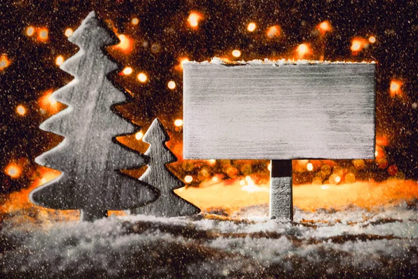 Weißes Schild, Weihnachtsbaum, Schnee, Kopierraum, Schneeflocken — Stockfoto