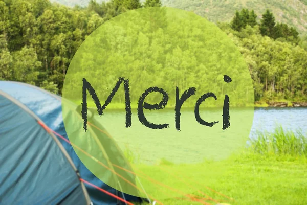 Tó Camping, Merci eszközök Köszönöm, Norvégia táj — Stock Fotó