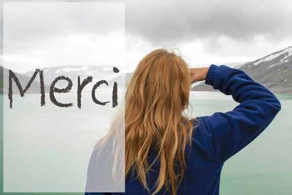 Женщина в Норвегии, Merci означает спасибо — стоковое фото