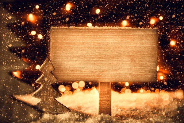 Christmas Tree, Snow, Copy Space, Snowflakes, Retro Sign — стокове фото