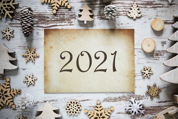 Decorazione rustica natalizia, Carta marrone vintage, Testo 2021 — Foto Stock
