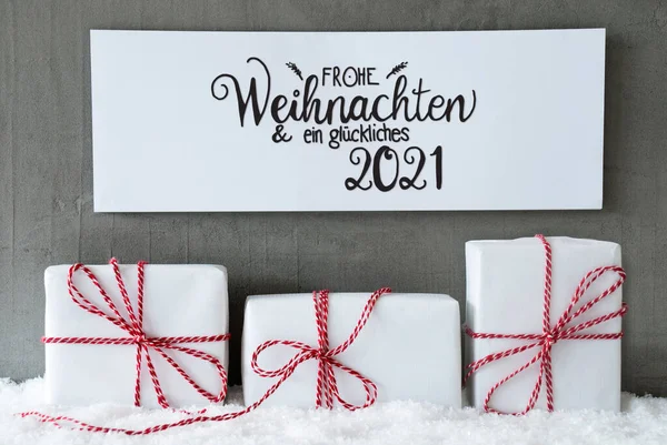 Trzy prezenty, znak, Śnieg, Glueckliches 2021 oznacza szczęśliwy 2021 — Zdjęcie stockowe