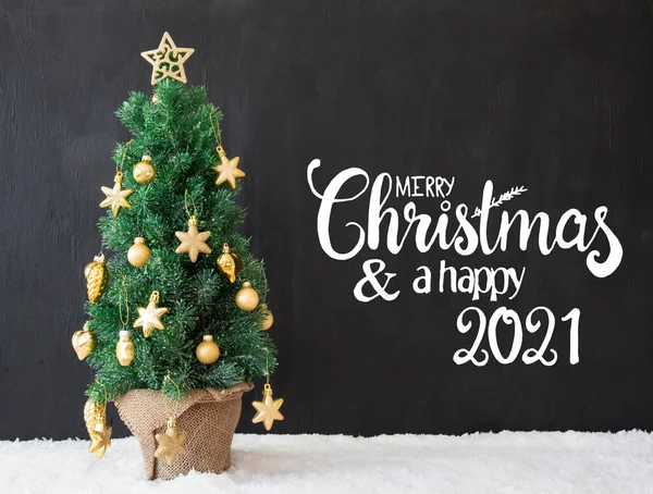 Albero di Natale, sfondo nero, neve, buon Natale e un felice 2021 — Foto Stock