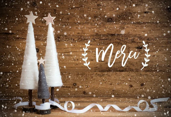 白色圣诞树，木制背景，美西意谓谢谢，雪花 — 图库照片