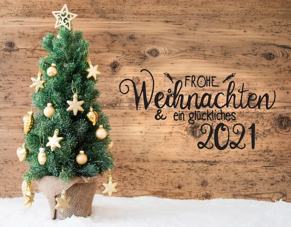 Albero di Natale, Sfondo in legno, Neve, Glueckliches 2021 significa felice 2021 — Foto Stock