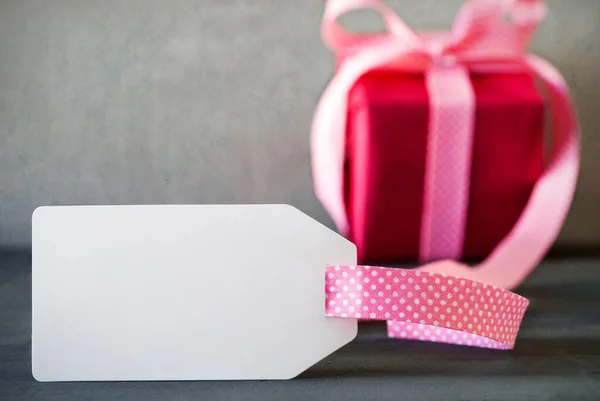 Pink Christmas Gift, Label With Copy Space — Stock Photo, Image