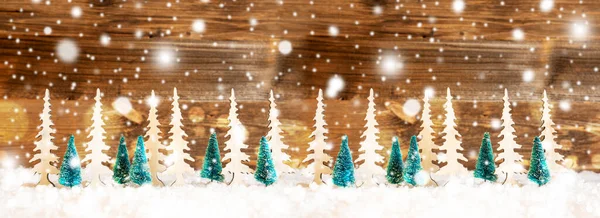 Kerstboom Banner, Bruine houten achtergrond, Sneeuwvlokken — Stockfoto