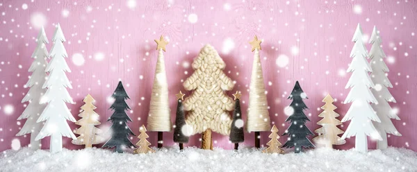 Banner, Árvores de Natal, Neve, Fundo Grungy Rosa, Flocos de neve — Fotografia de Stock