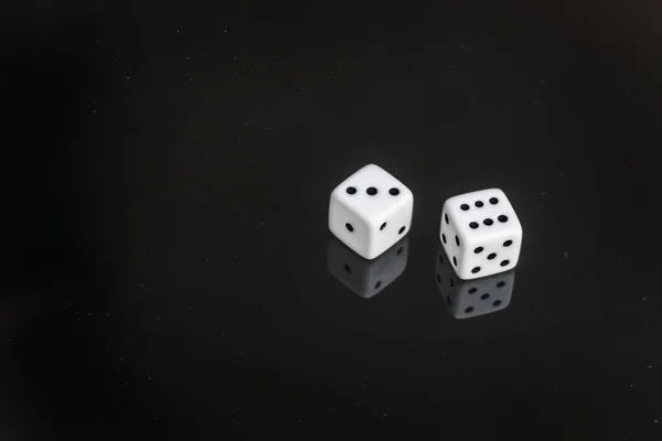 Two White Dices Reflections Black Background Numbers Shown Order Abstract — Stock Photo, Image