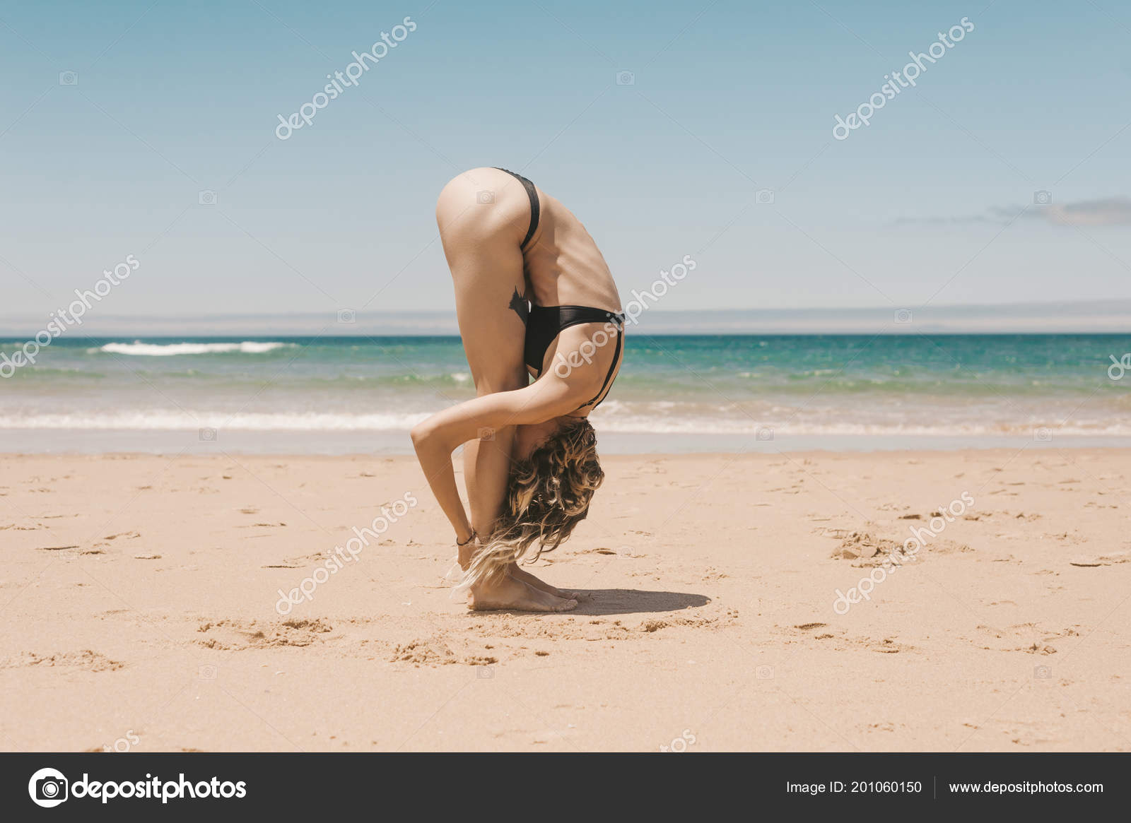 Page 11 | Male Model Beach Side Pose Images - Free Download on Freepik