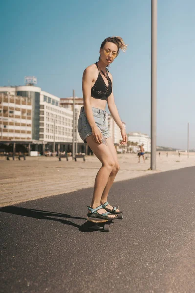 Skating — Free Stock Photo