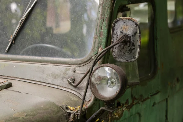 Старая Советская Машина Галогенный Свет Зеркало Заднего Вида — стоковое фото