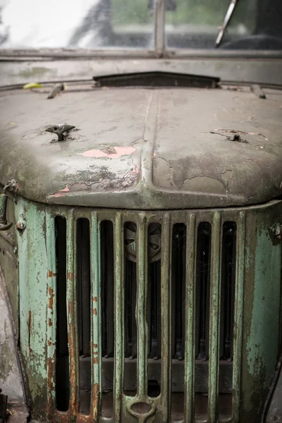 Velho Carro Soviético Grade Parte Capô — Fotografia de Stock