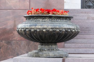 Güzel sokak flowerbed çatal kase