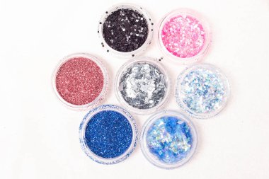 glitter ve payetler vücut dövme yakın çekim için küçük renkli kavanoz