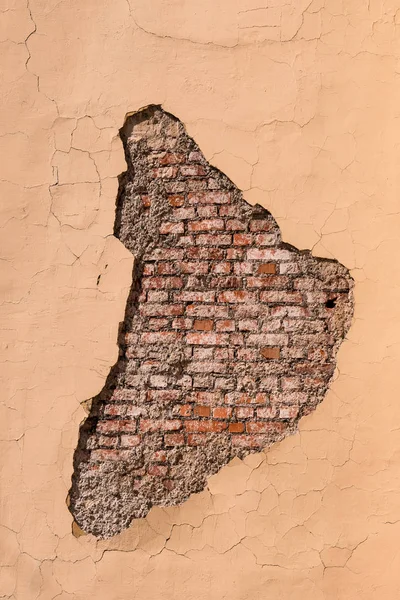 Старая Стена Дома Обвалившейся Штукатуркой — стоковое фото