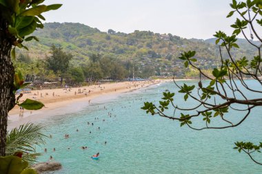 Phuket Tayland - 12 032019: Kata Noi Beach görünümü