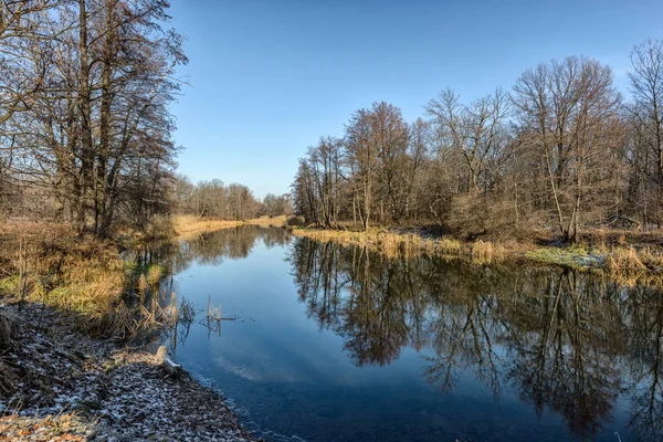 Brzy Bude Zmrazit Řeky Nedojde Ledu První Sníh Taje Rychle — Stock fotografie