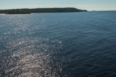 Alexander Svirsky_3 skete kıyısında. Harika adanın Valaam göl Lodozhskoye, Karelya üzerinde yer alır. Balam - cennete bir adım