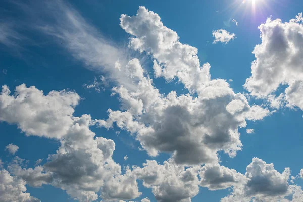 Majestuosas Nubes Sobre Templo Santuarios Rusos Monasterio Joseph Volotsky Teryaev — Foto de stock gratis