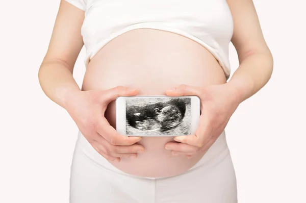 Een Bijgesneden Afbeelding Van Een Zwangere Vrouw Die Houdt Van — Stockfoto